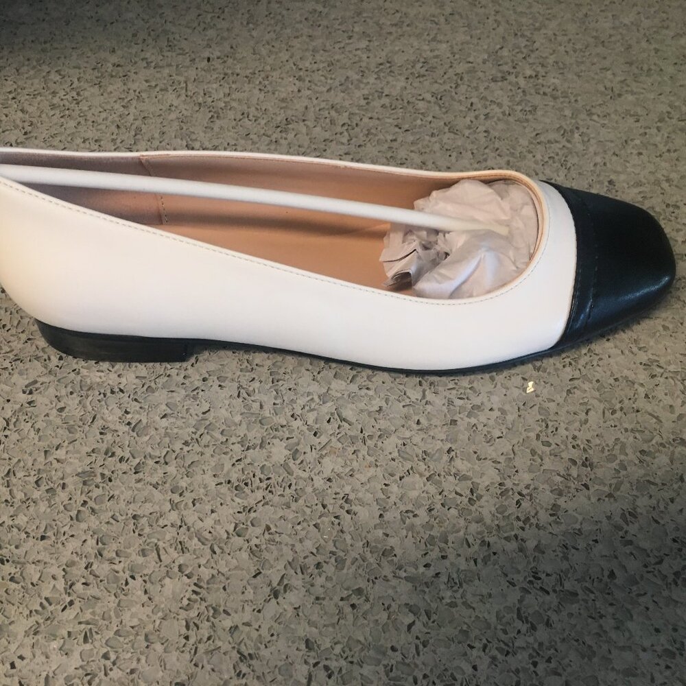 Bandolino Spectator Flat SZ 8M, New!